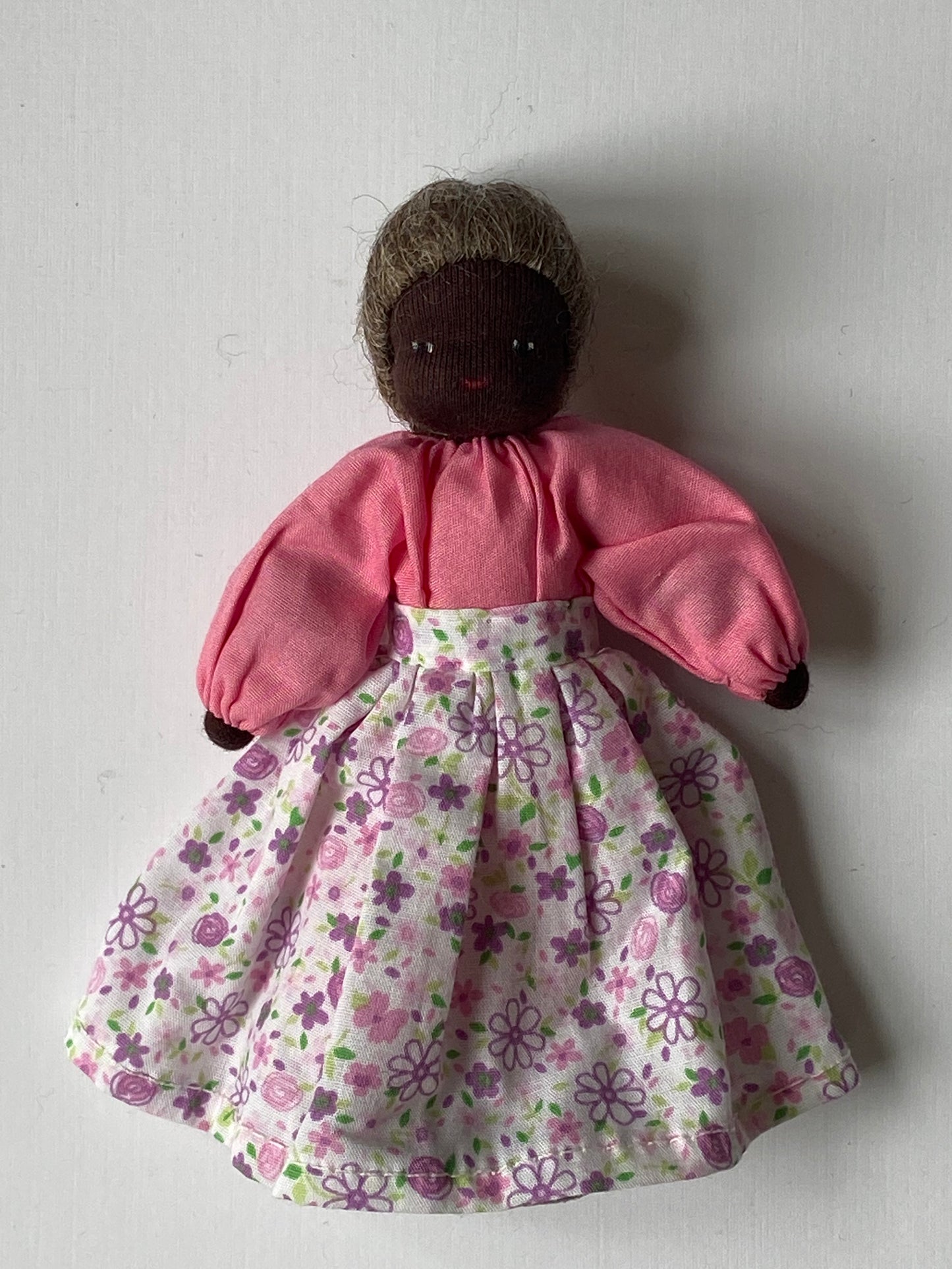 Evi Grandmother 14cm