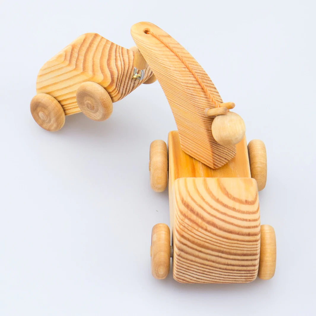 Debresk Small Tow Truck with Mini Car