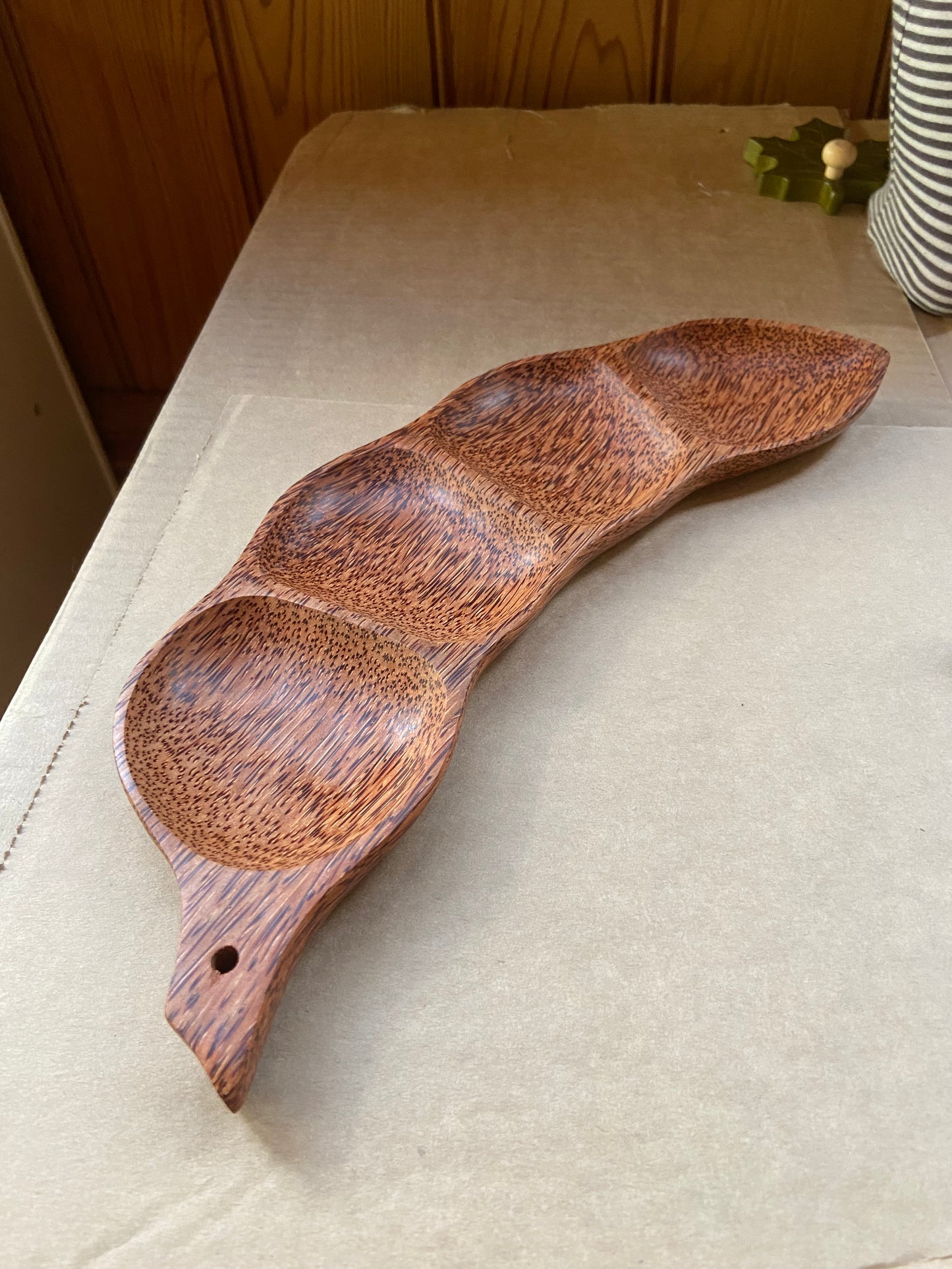 Pea Pod Tray